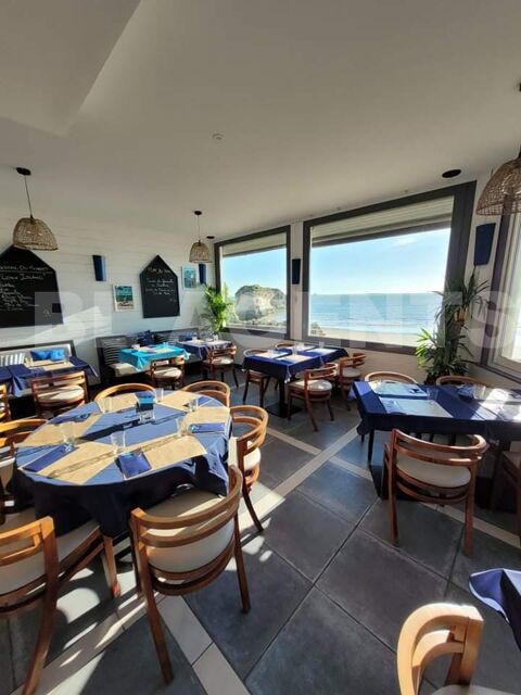 Restaurant vue sur mer 153500 17132 Meschers-sur-gironde