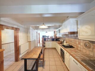  Maison  vendre 8 pices 234 m