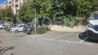  Parking / Garage � vendre 