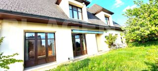  Maison  vendre 9 pices 233 m
