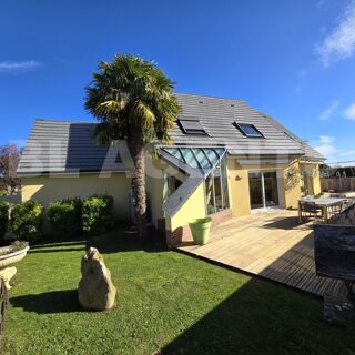  Maison  vendre 8 pices 200 m