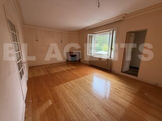  Maison � vendre 9 pi�ces 241 m�