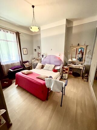  Maison  vendre 6 pices 200 m