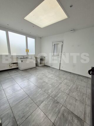  Maison  vendre 4 pices 126 m