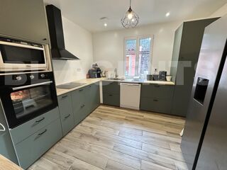  Maison  vendre 8 pices 185 m