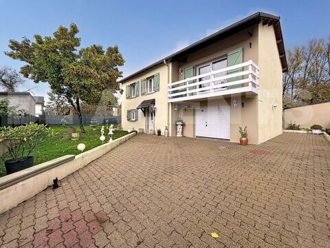   EXCLUSIVIT - TRESSANGE  Maison individuelle - 130 m loi Carrez / 172 m au sol - Terrain 623 m Maison - 9 pice(s) - 132 m