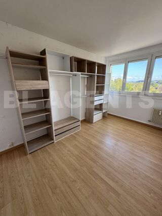  Appartement  vendre 4 pices 72 m