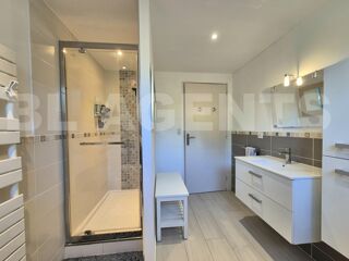  Maison  vendre 7 pices 215 m