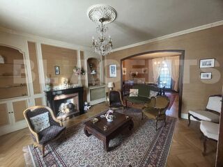  Maison  vendre 8 pices 197 m