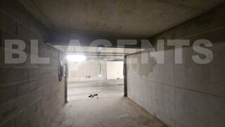  Parking / Garage � vendre 13 m�
