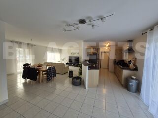  Maison  vendre 9 pices 202 m