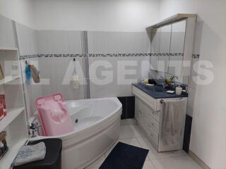  Maison � vendre 7 pi�ces 223 m�