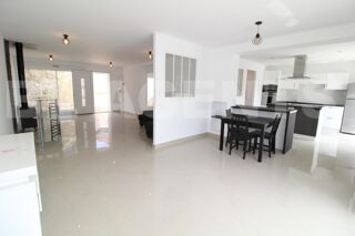  Maison  vendre 7 pices 158 m