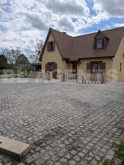    VENDRE - Maison familiale  Neuville-Ferrire - 274 500  FAI Maison - 6 pice(s) - 138 m