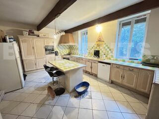  Maison � vendre 8 pi�ces 250 m�