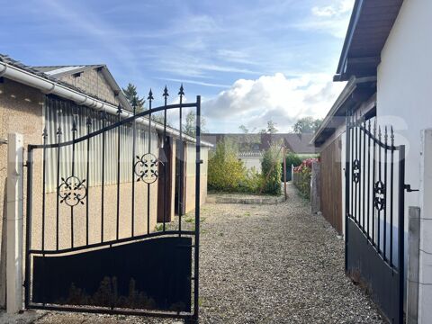   OPPORTUNIT  SAISIR ! Maison de Village  Rnover avec Potentiel Maison - 4 pice(s) - 82 m