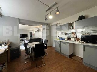  Immeuble � vendre 214 m�