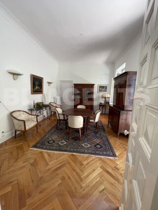  Maison  vendre 9 pices 331 m