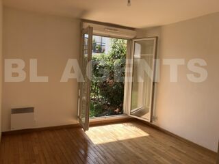  Appartement  vendre 2 pices 61 m
