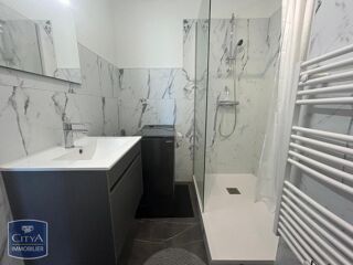  Appartement à louer 1 pièce 32 m²