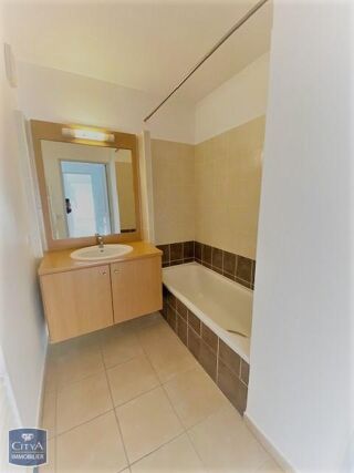 Appartement à louer 3 pièces 70 m²