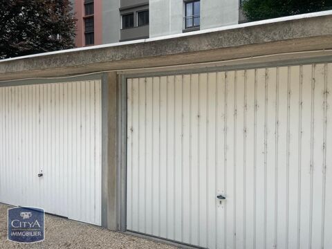  Parking / Garage  louer 