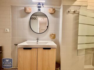  Appartement à louer 2 pièces 45 m²