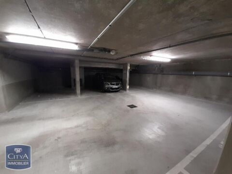  Parking / Garage  louer 