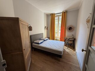  Appartement à louer 3 pièces 85 m²