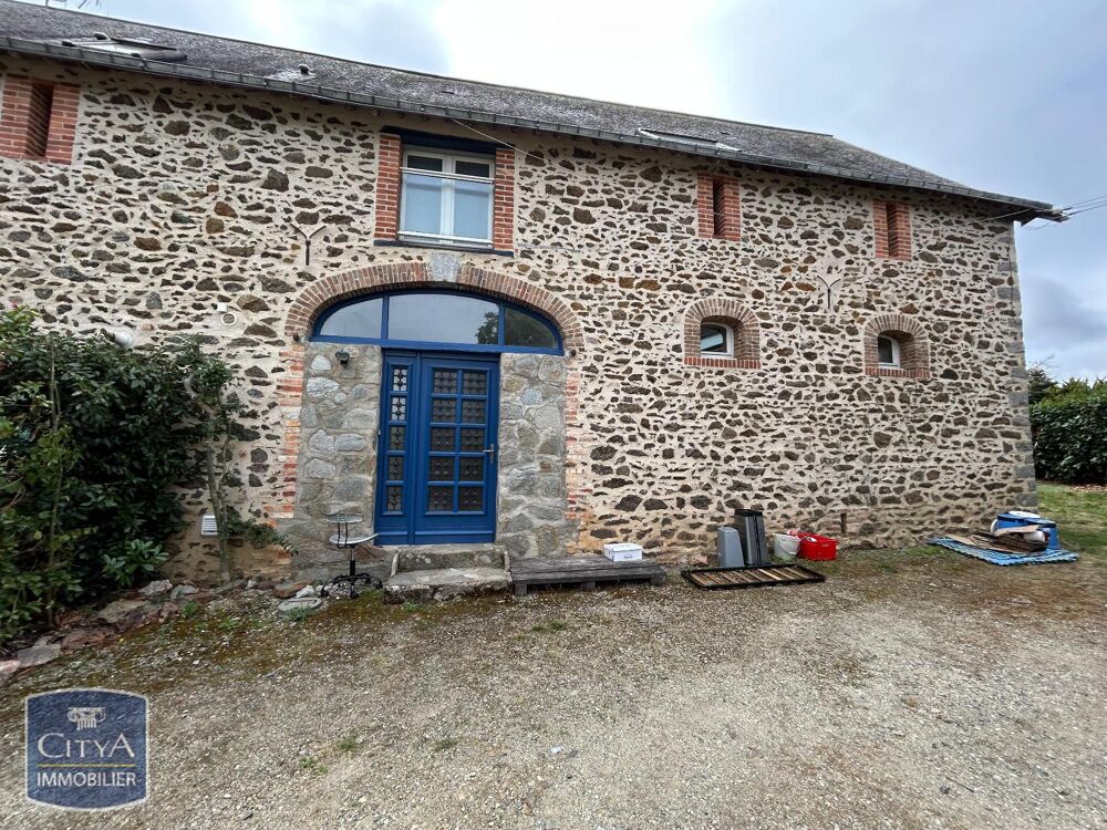 À LOUER : Maison de village T4 située à Argentré, dans l....