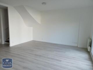  Appartement à louer 4 pièces 72 m²