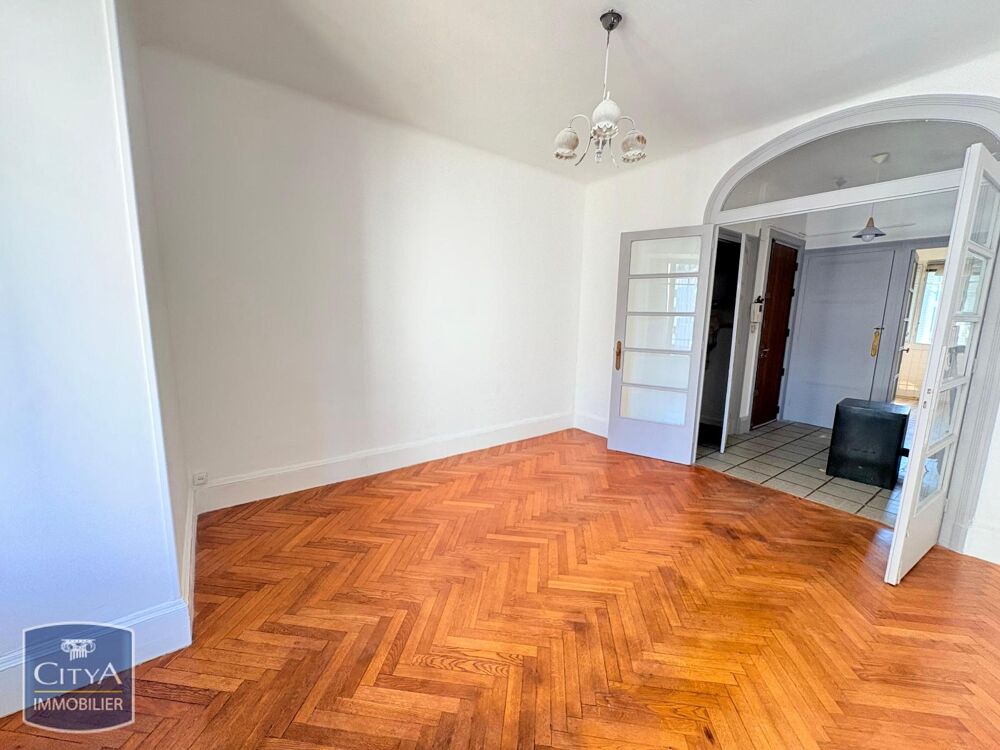 location Appartement - 3 pièce(s) - 67 m² Lyon 6
