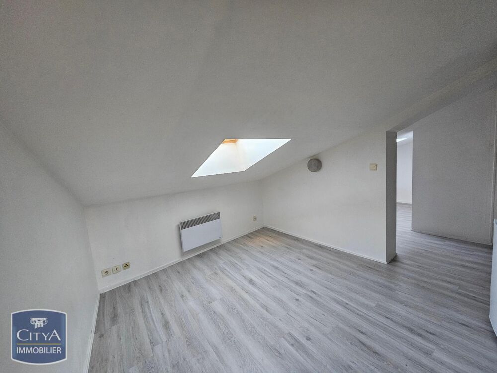 location Appartement - 1 pièce(s) - 10 m² Poitiers (86000)
