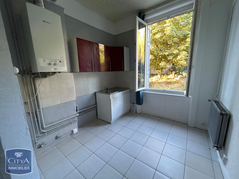 A LOUER Appartement spacieux de type T2 situé à Saint Et....