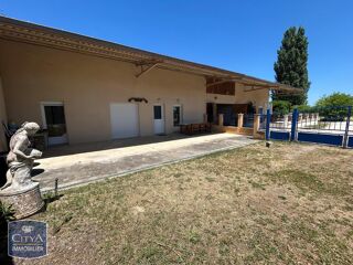  Appartement à louer 3 pièces 80 m²