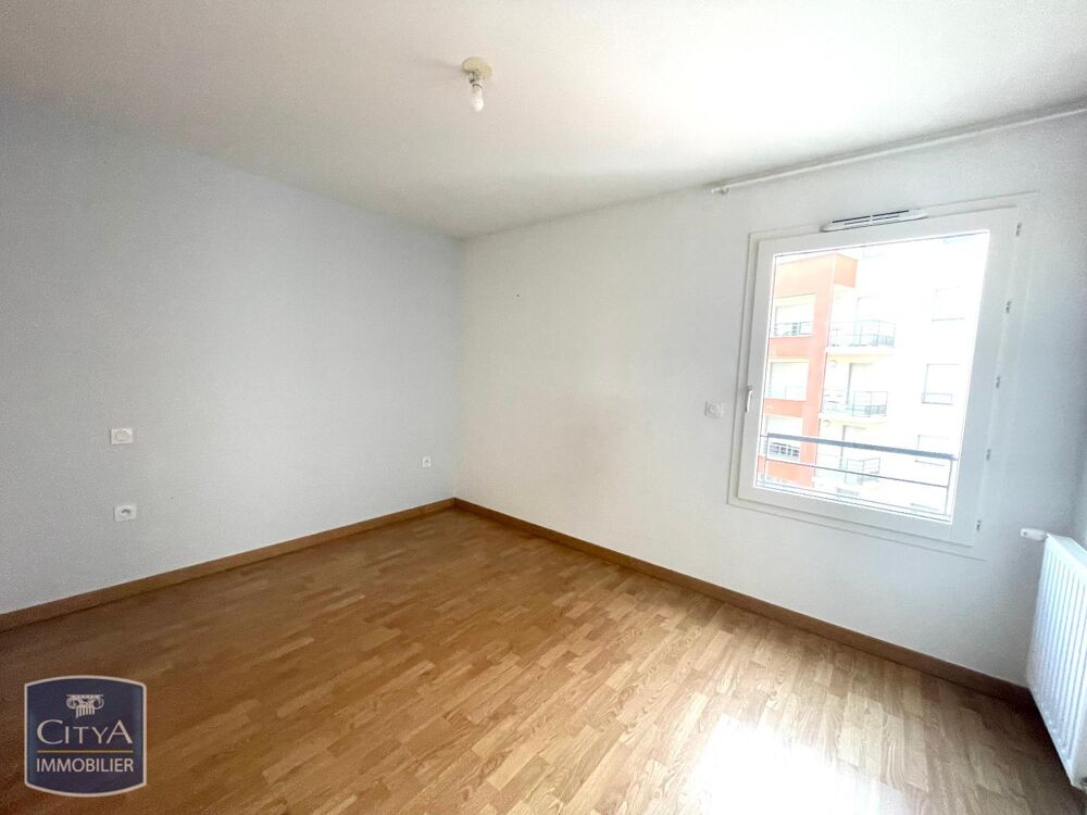 À LOUER : Appartement T4 situé à Saint-Étienne, dans le ....