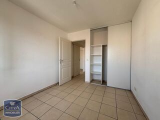  Appartement à louer 2 pièces 37 m²