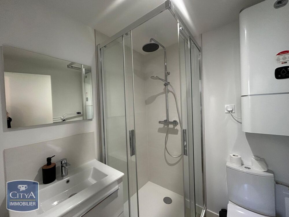 À louer, un charmant appartement rénové de type T1 situé....