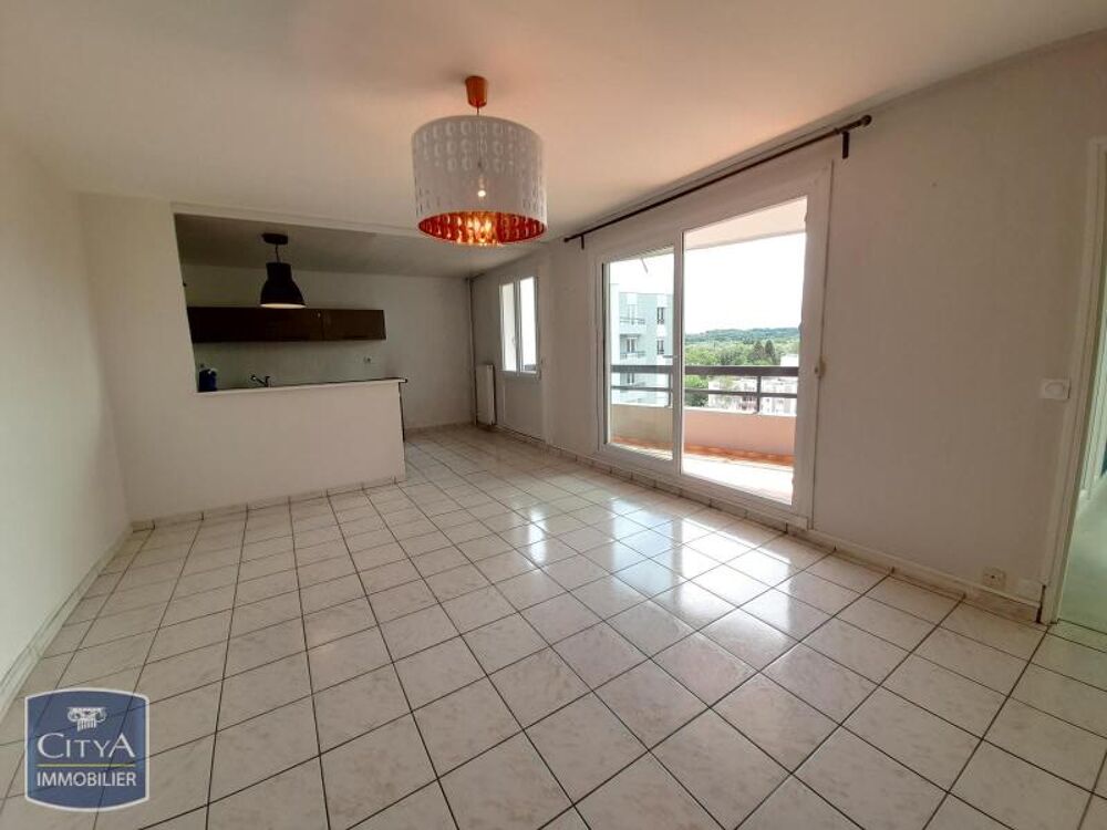 location Appartement - 4 pièce(s) - 86 m² Charleville-Mézières (08000)