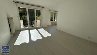  Appartement à louer 4 pièces 82 m²