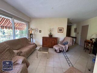  Appartement à louer 4 pièces 85 m²