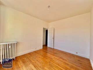  Appartement à louer 3 pièces 65 m²
