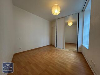  Appartement à louer 2 pièces 45 m²