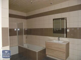  Appartement à louer 2 pièces 67 m²