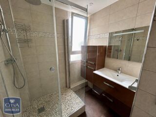  Appartement à louer 4 pièces 68 m²