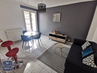  Appartement à louer 2 pièces 40 m²