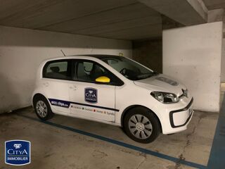  Parking / Garage à louer 