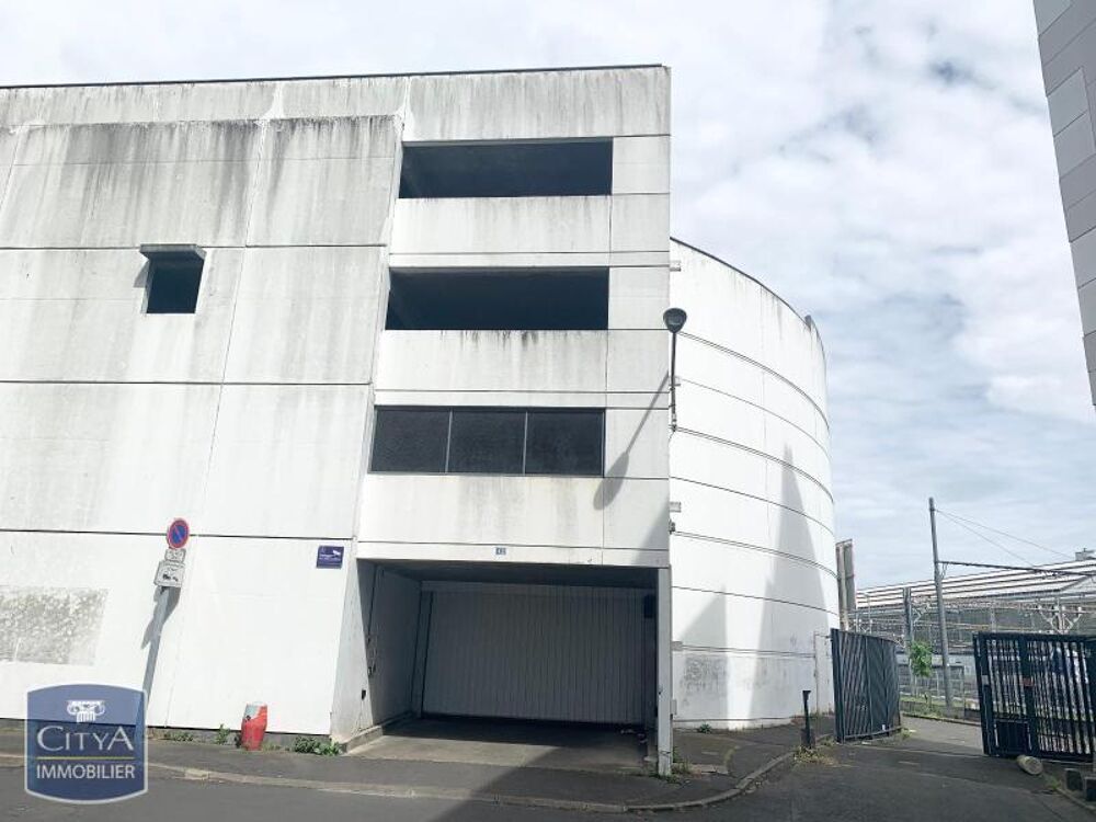 location Parking / Garage Tours (37000)