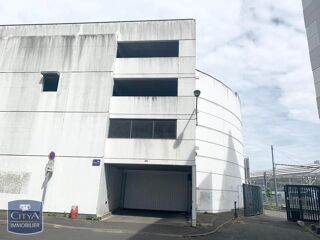 location Parking / Garage Tours (37000)