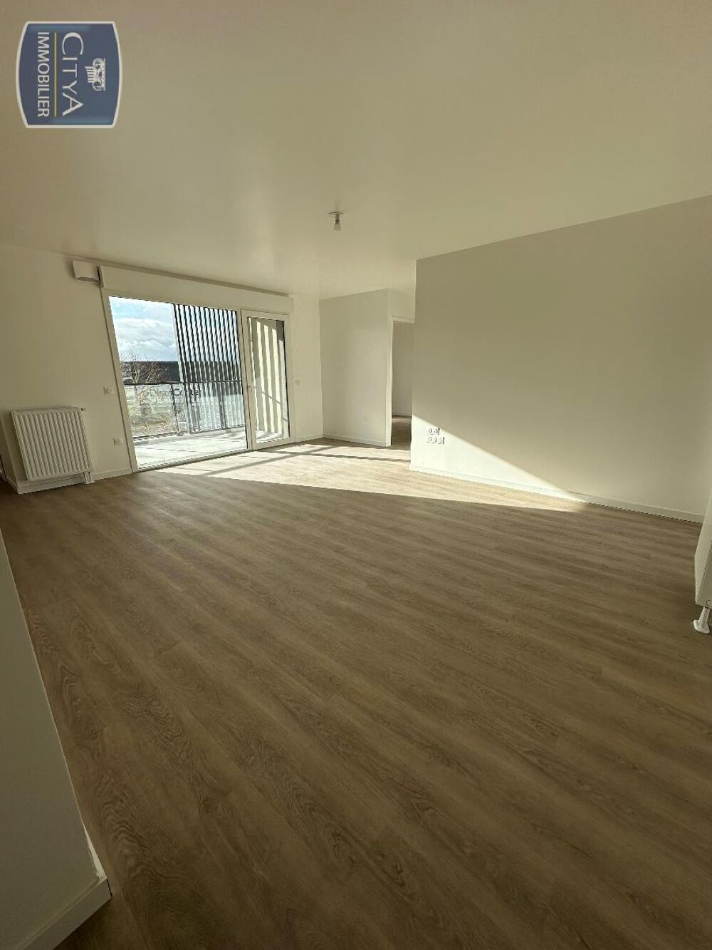 location Appartement - 3 pièce(s) - 76 m² Caen (14000)